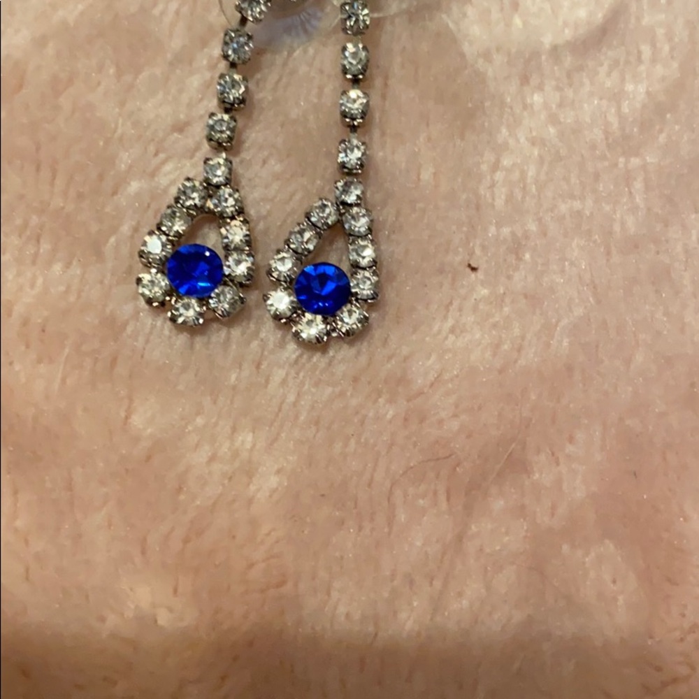 earrings - Picture 2 of 2